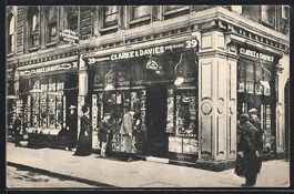 London, Clarke, Davies Postcard Shop, Mu