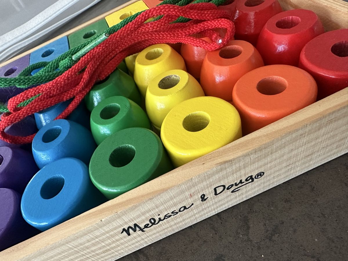 Jouets: Melissa & Doug Perlen  – D'occasion à Männedorf par Meganbdn 2