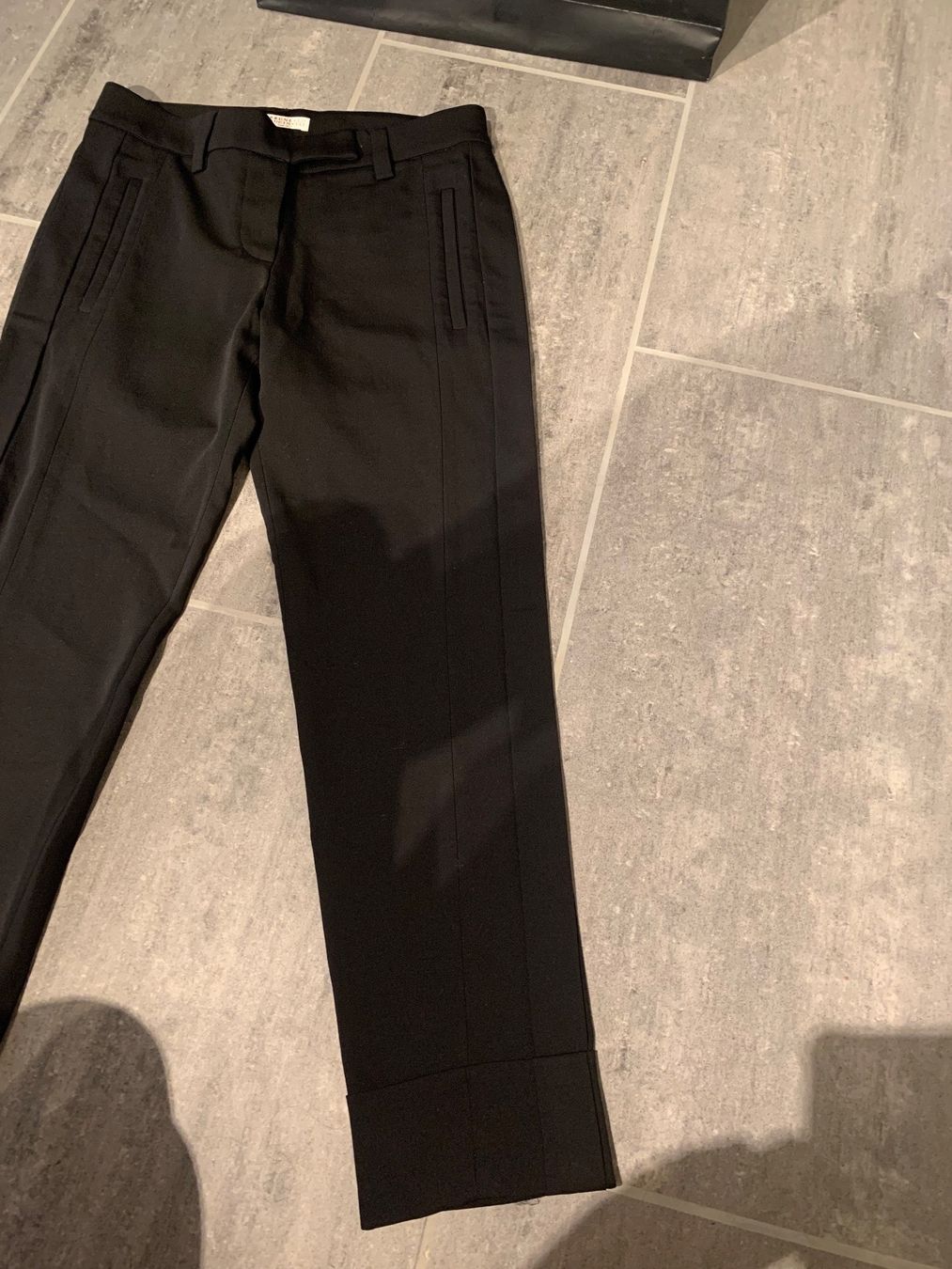 Brunello Cucinelli Pantaloni: schwarze Hose Brunello Cucinelli – Nuovo (secondo la descrizione) da Zell LU venduto da AliAli24 6