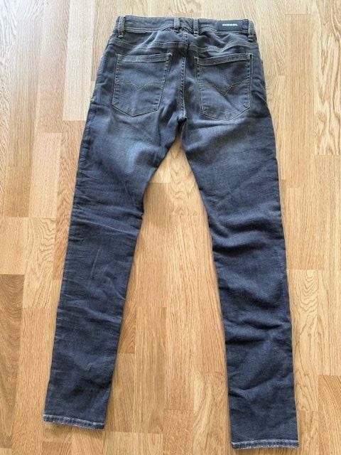 Diesel Pantaloni: Jeans Diesel Gr.176 wie neu – Usato da Wabern venduto da MagdalenaWabern 1