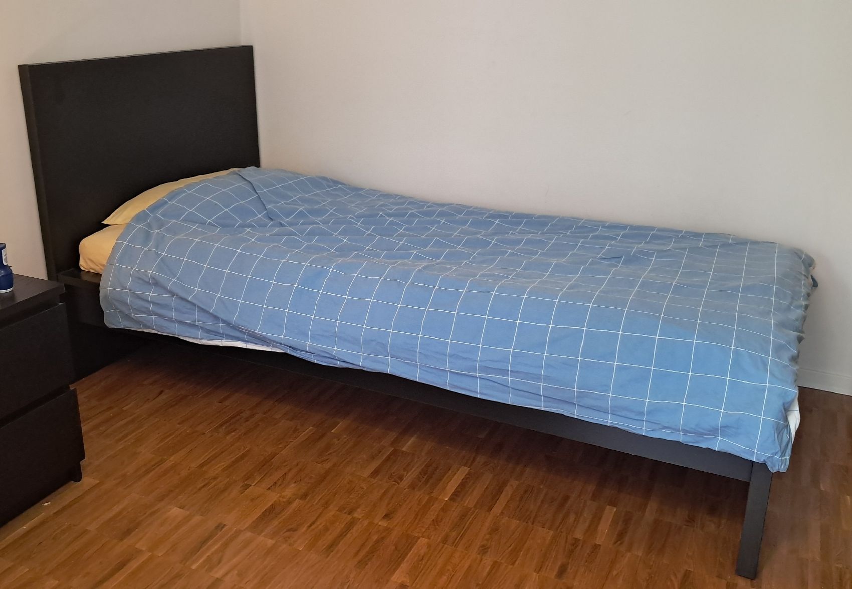 Ikea Letti: IKEA Malm Bett 90 x 200cm – Usato da Zürich venduto da goldbrunnen123
