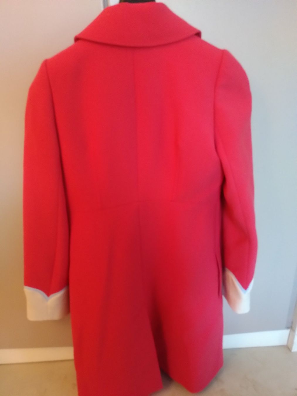 Tara Jarmon Cappotti: TARA JARMON manteau printemps – Usato da Blonay venduto da lch_tl26 5
