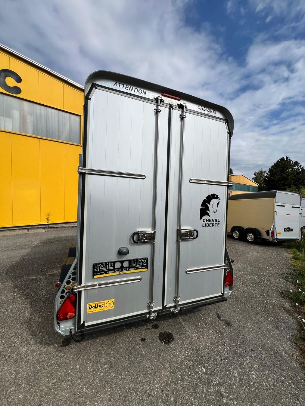 Cheval Liberte Rimorchi: Cheval Liberté Jumping – Usato da Avenches venduto da Daltec01
