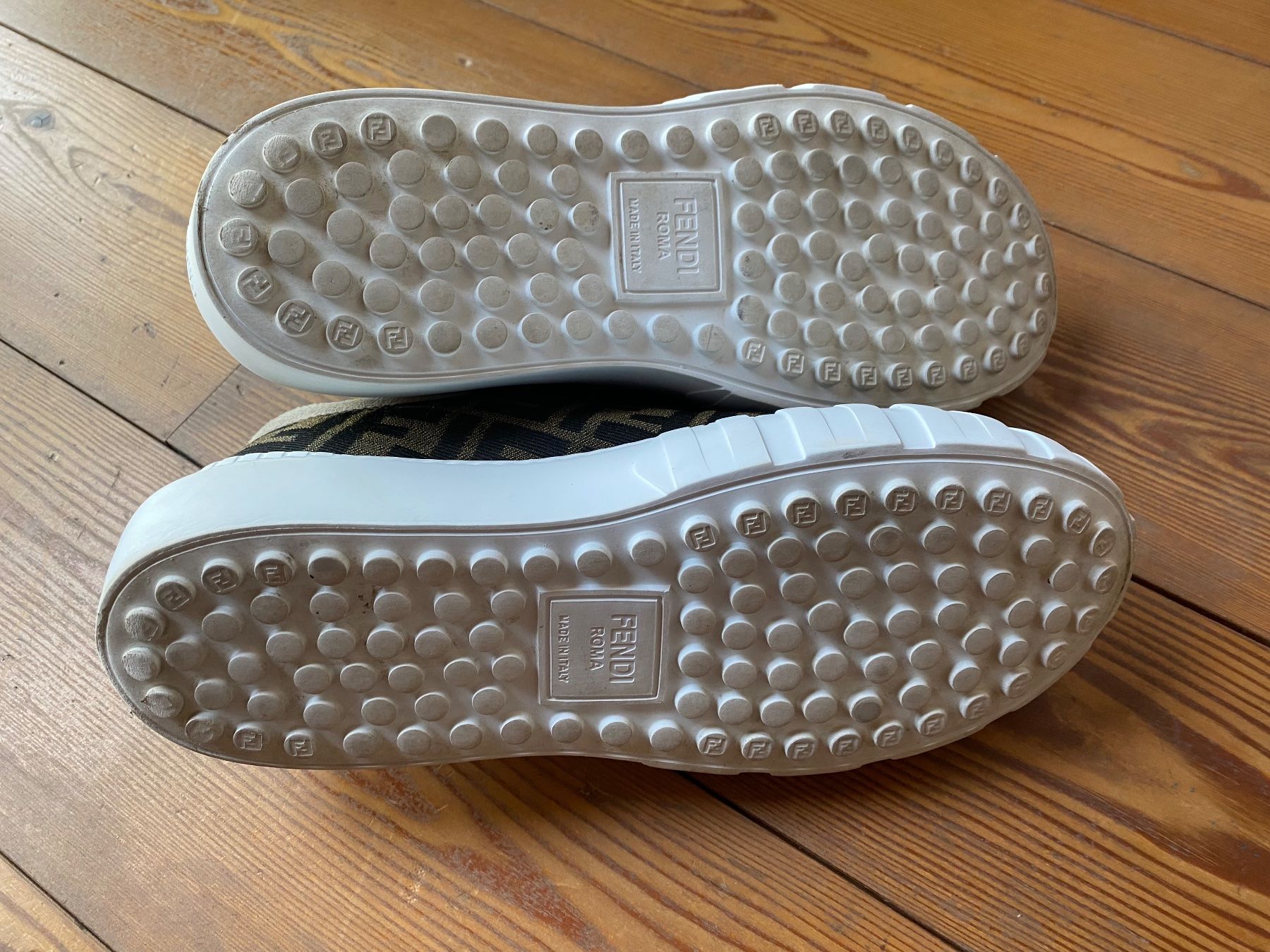 Fendi Scarpe da donna: Fendi Sneaker Fabric Jacquard FF Rainbow, GR. 38 – Nuovo (secondo la descrizione) da Grindel venduto da tsc_hb9b 1