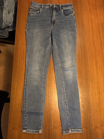 Jeans Grösse 28/32