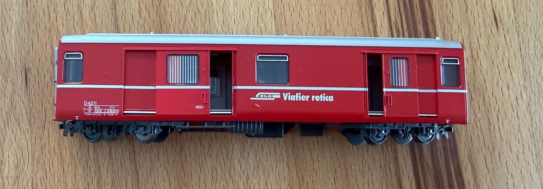 Bemo Modellini di ferrovie: Bemo RhB D 4211 Gepäckwagen rot – Usato da Samedan venduto da Gischpel25 1