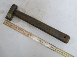 Fund Alt Patina Treib-Hammer