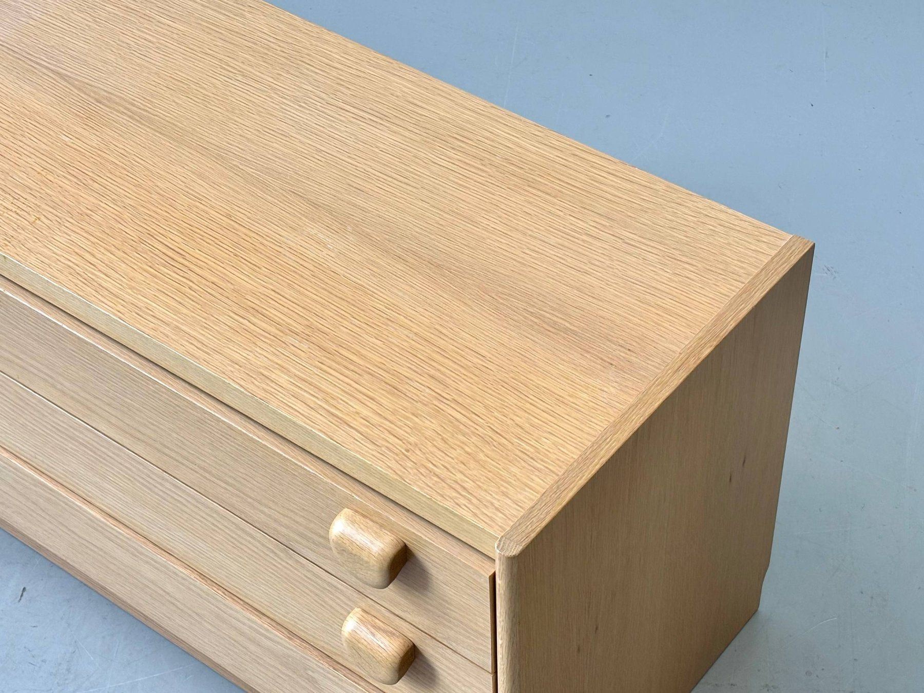 Cassettiere: Mid-Century Lowboards aus Eiche, 1970er Jahre – Usato da Zürich venduto da LeMoege 6