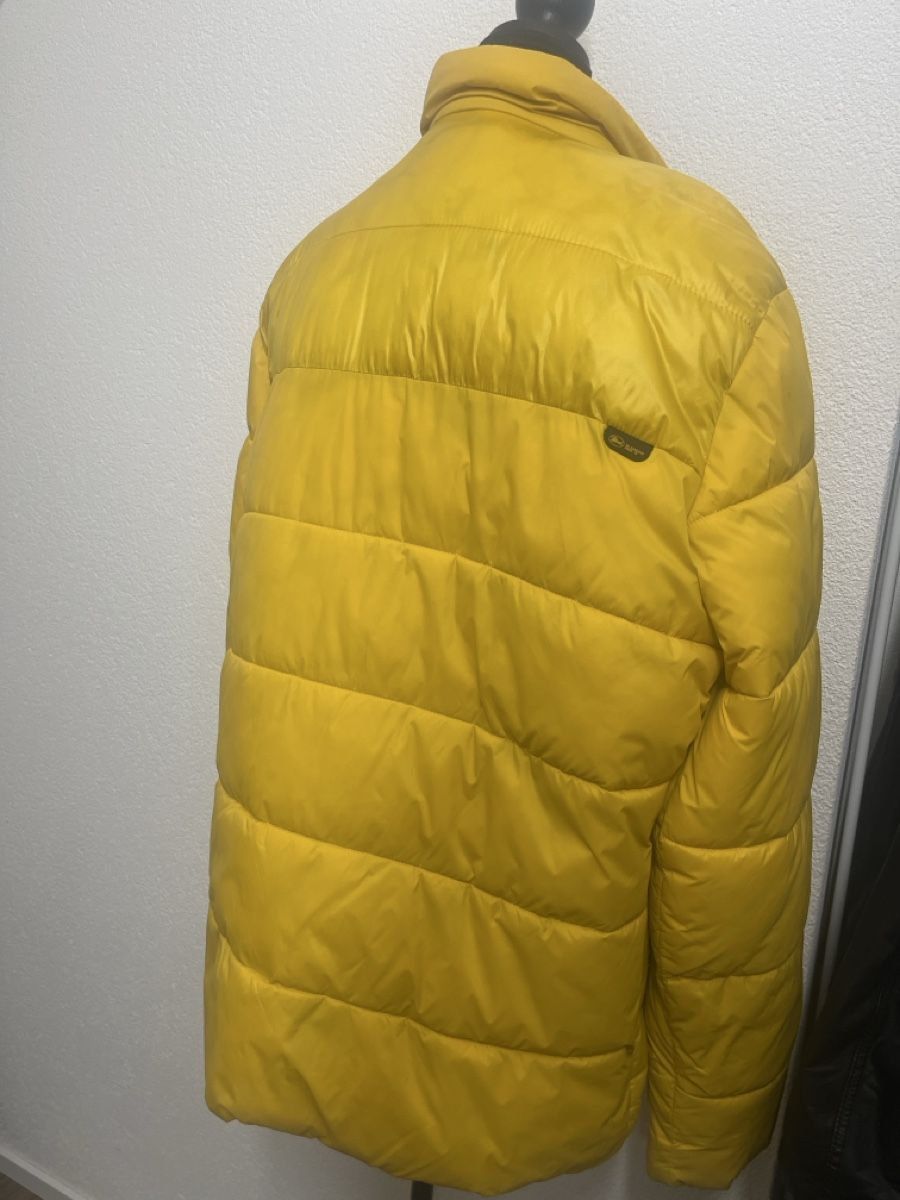 Jacken: Puffer Jacket Solid Yellow Quilted Design Unisex Size M – Gebraucht aus Hinteregg von ari_zzv6 2