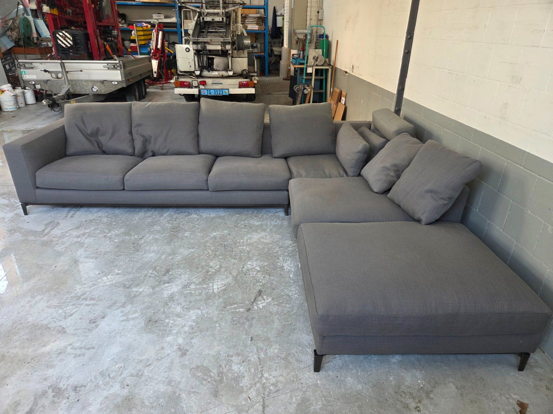 Minotti Sofas: Minotti Ecksofa 3.30mx2.65m – Gebraucht aus Flawil von conery82