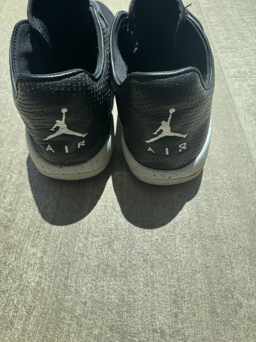 Jordan Herrenschuhe: Schwarze Jordan Turnschuhe, Gr. 45, gebraucht – Gebraucht aus Uster von ChSc_85 3