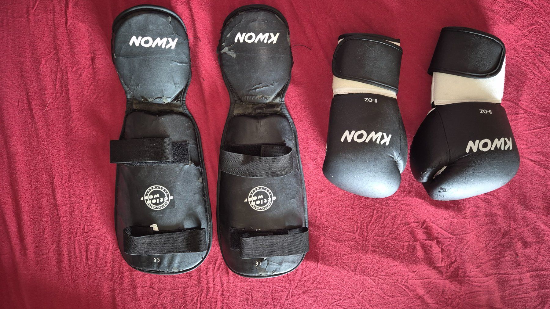 Guanti: KWON Box-/Kickbox-Set mit Handschuhen und Schlagpolstern – Usato da Rickenbach SZ venduto da Catolyn