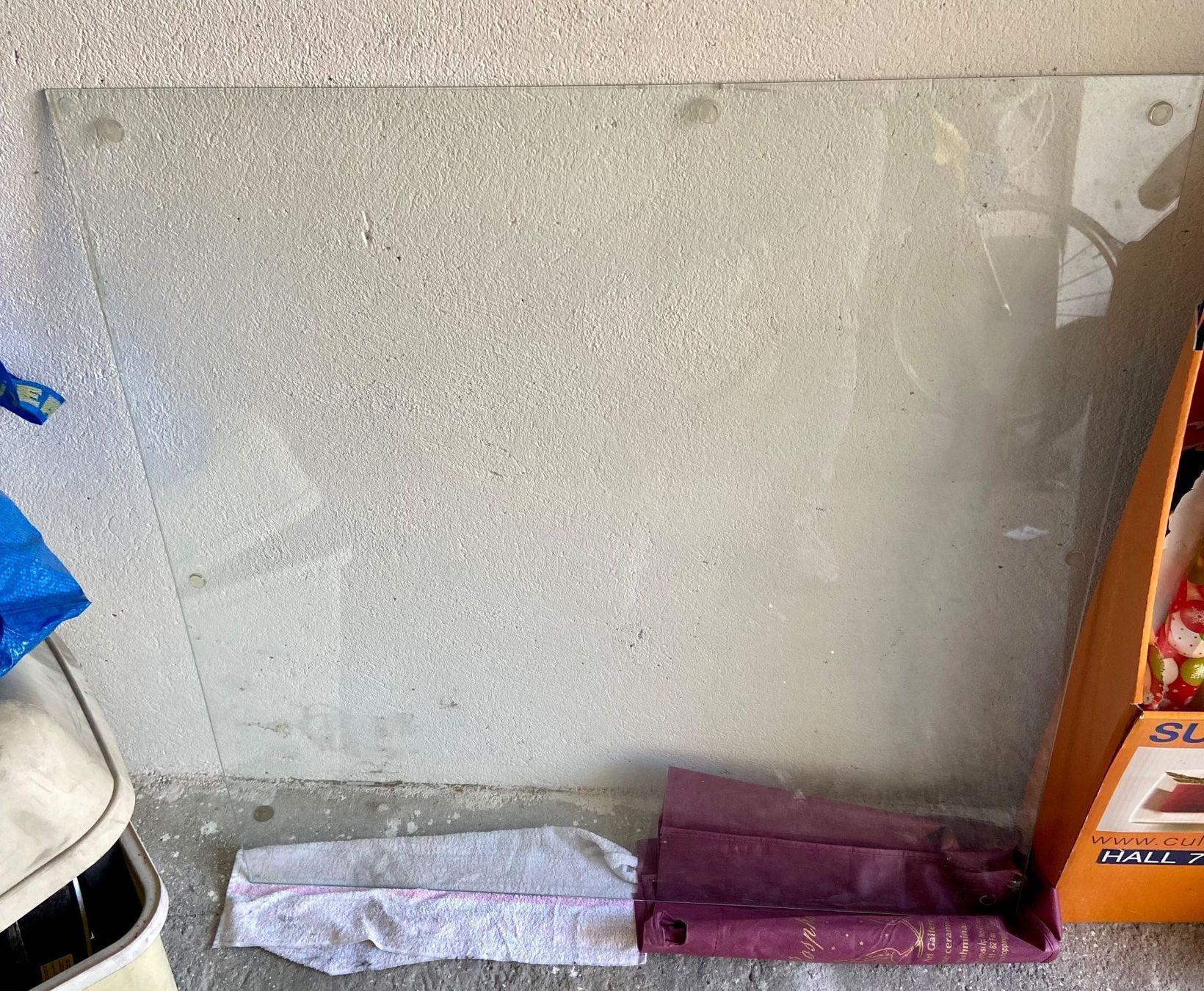 Pareti & Soffitti: Plateau en verre pour table – Usato da Petit-Lancy venduto da Pierre_le_voyageur