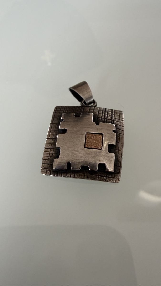 Pendentifs: Geometrischer Silberanhänger – Neuf avec emballage d'origine à Ebikon par Leonidas2 4