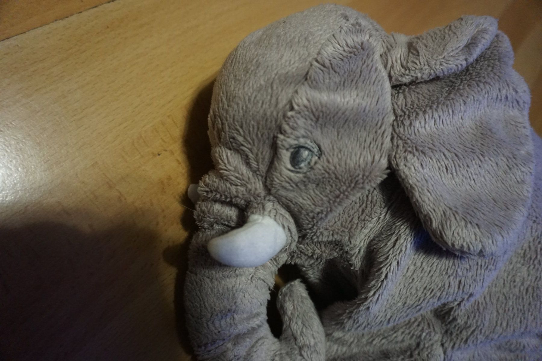 Ikea Giocattoli: Grauer Stoff-Elefant – Usato da Zürich venduto da einalemjena 1