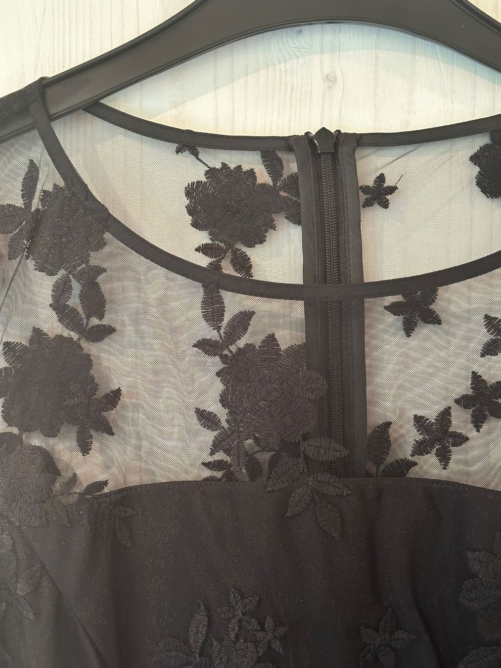 Esprit Vestiti: Coctailkleid Spitze Esprit Gr. 34 schwarz – Nuovo (secondo la descrizione) da Ostermundigen venduto da mme_ghys 2