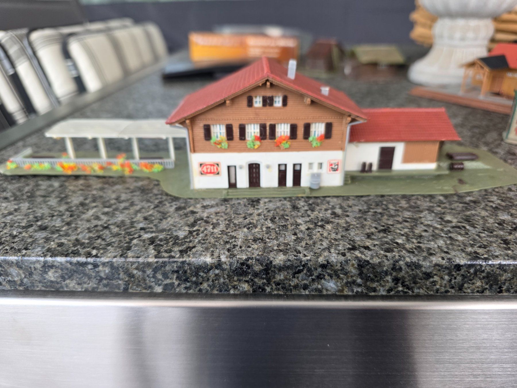 Kibri Modelleisenbahnen: Modell Bahnhof Spur N Schönried – Gebraucht aus Menziken von Musicmaker 1
