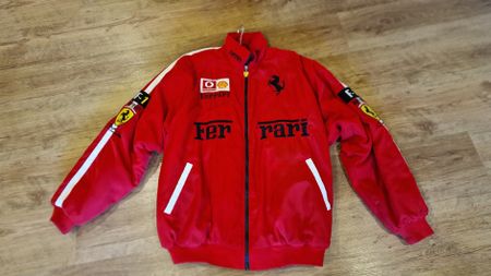 Jacke Ferrari