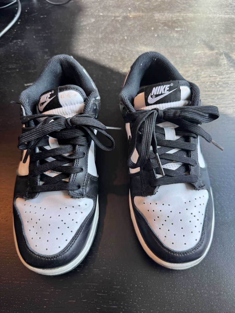 Nike Scarpe da donna: Nike Dunk Low Panda - Grösse 36.5 – Usato da Basel venduto da la_jr5 1