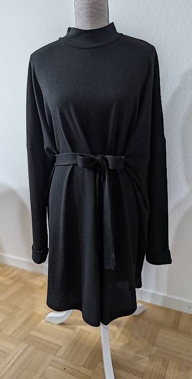 Vestiti: Kleid / Pulloverkleid / langer Pulli – Nuovo e nell'imballaggio originale da Mönchaltorf venduto da lar_8s5g