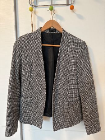 Blazer size 38