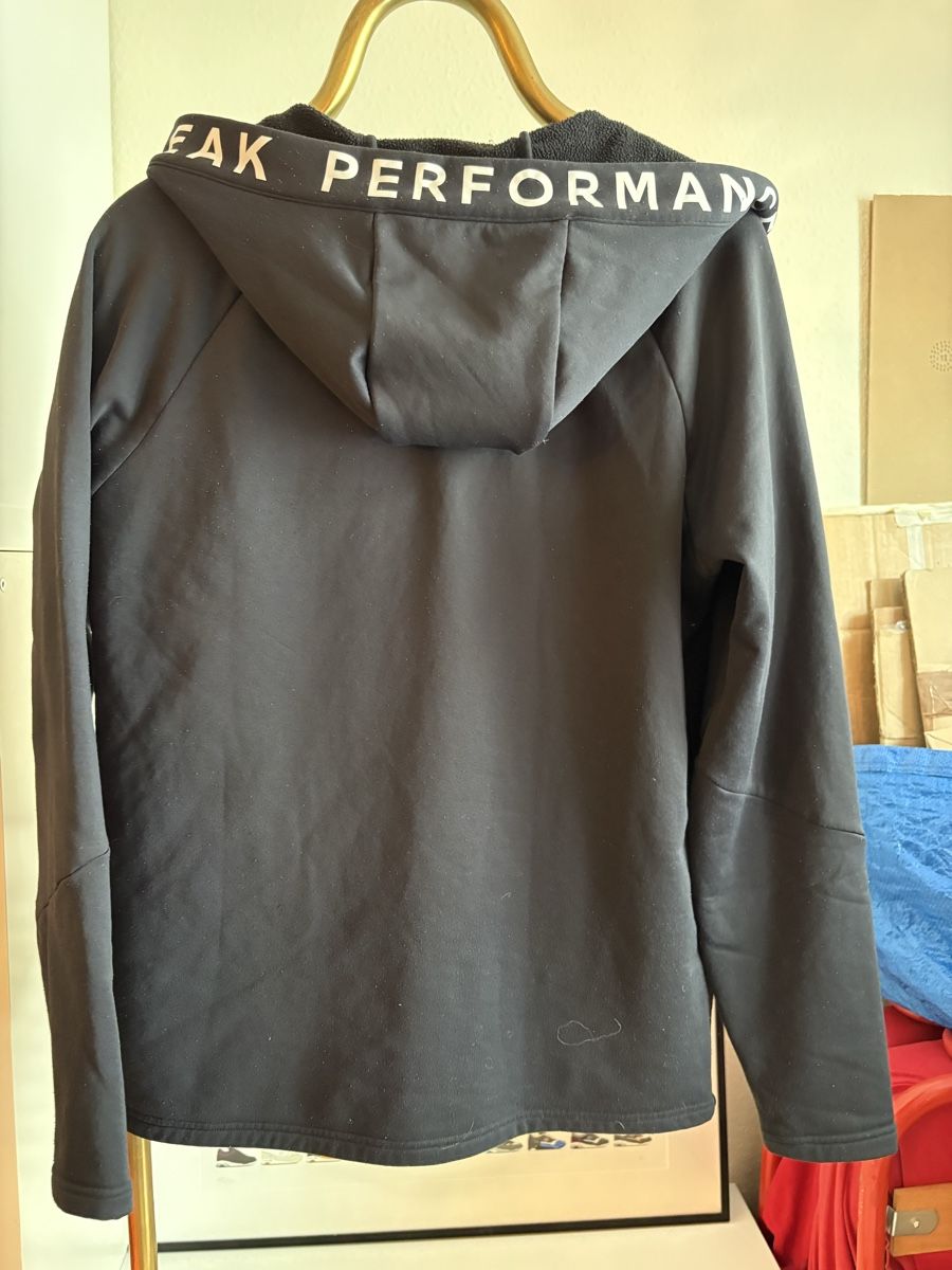 Peak Performance Jacken: Veste à capuche Peak Performance, Size  M – Gebraucht aus Neuchâtel von sharposneaks 4