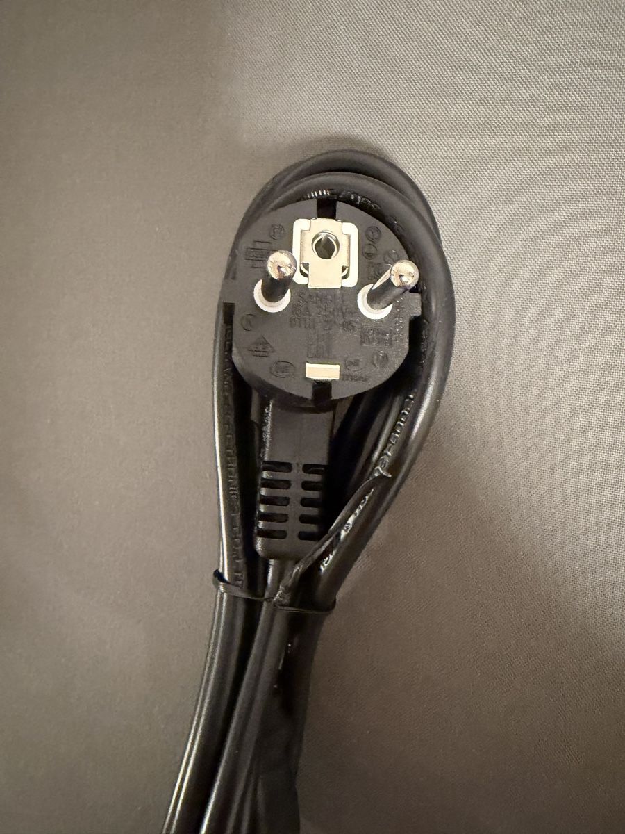 Kabel: Netzkabel C13 Stecker Typ 12 neu – Neu und originalverpackt aus Emmenbrücke von vn0410 1