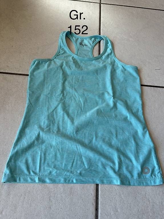 Blusen, T-Shirts & Tops: Div. T-SHIRT  – Gebraucht aus Thun von danceT 1