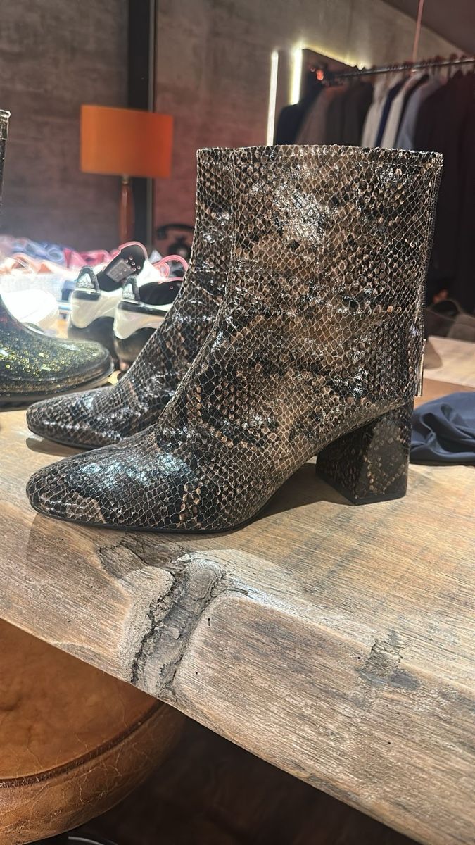 Zara Scarpe da donna: Superbes Bottines Imprimé Serpent Chic Taille 38 Neuves – Nuovo (secondo la descrizione) da Courroux venduto da lan_5f9f