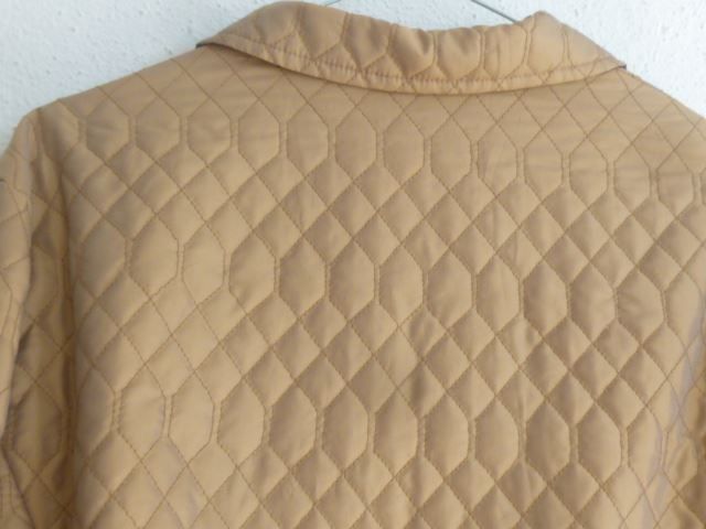 Giacche: Jacke Camel Gr. 42 gestepptes Muster – Usato da Hinwil venduto da Glasperlen 3