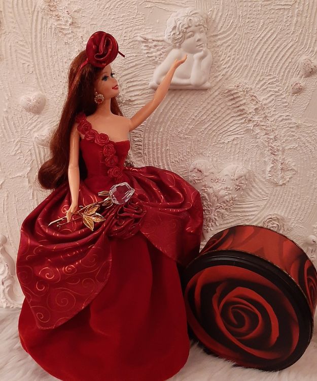 BARBIE RADIANT ROSE MIT SWAROVSKI ROSENBROSCHE KRISTALL (Neu (gemäss ...