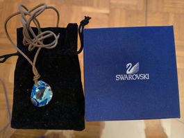 Cristal, reflet bleue. Swarovski