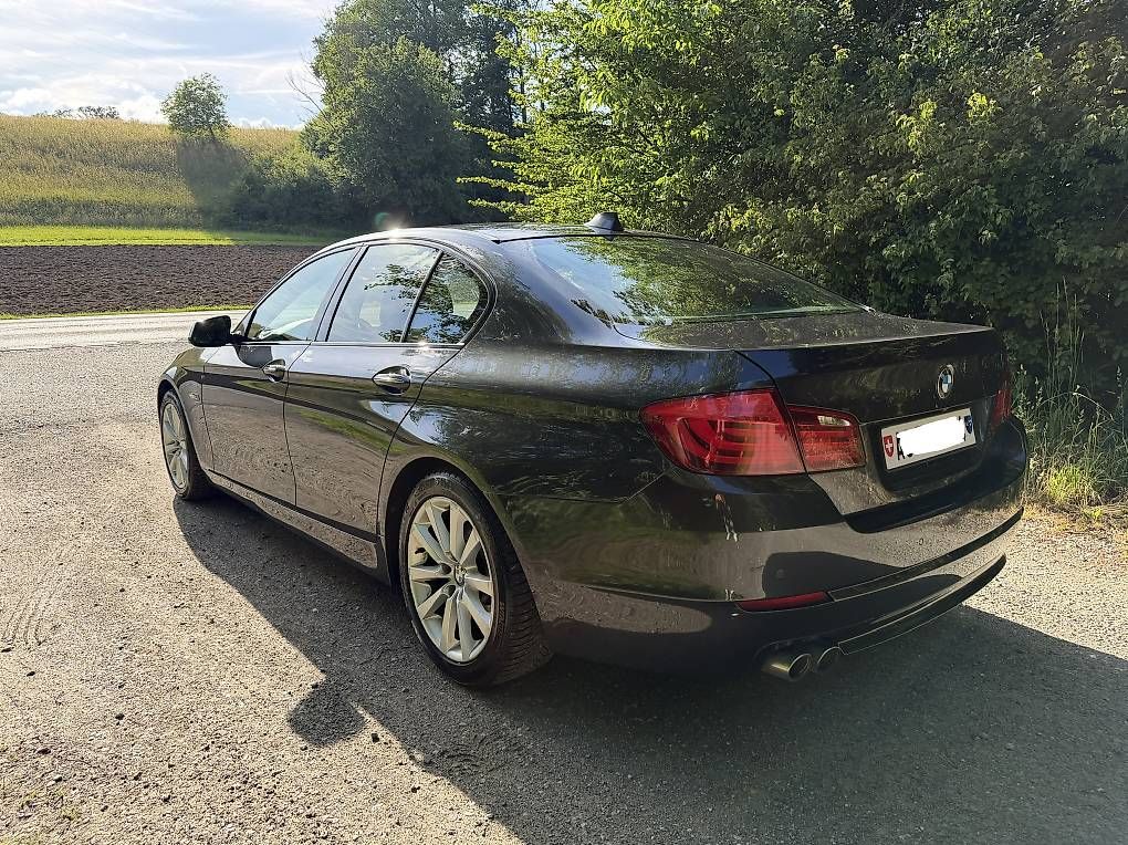 Automobili: BMW 530d xDrive Limousine – Usato da Rottenschwil venduto da VMMW93 1