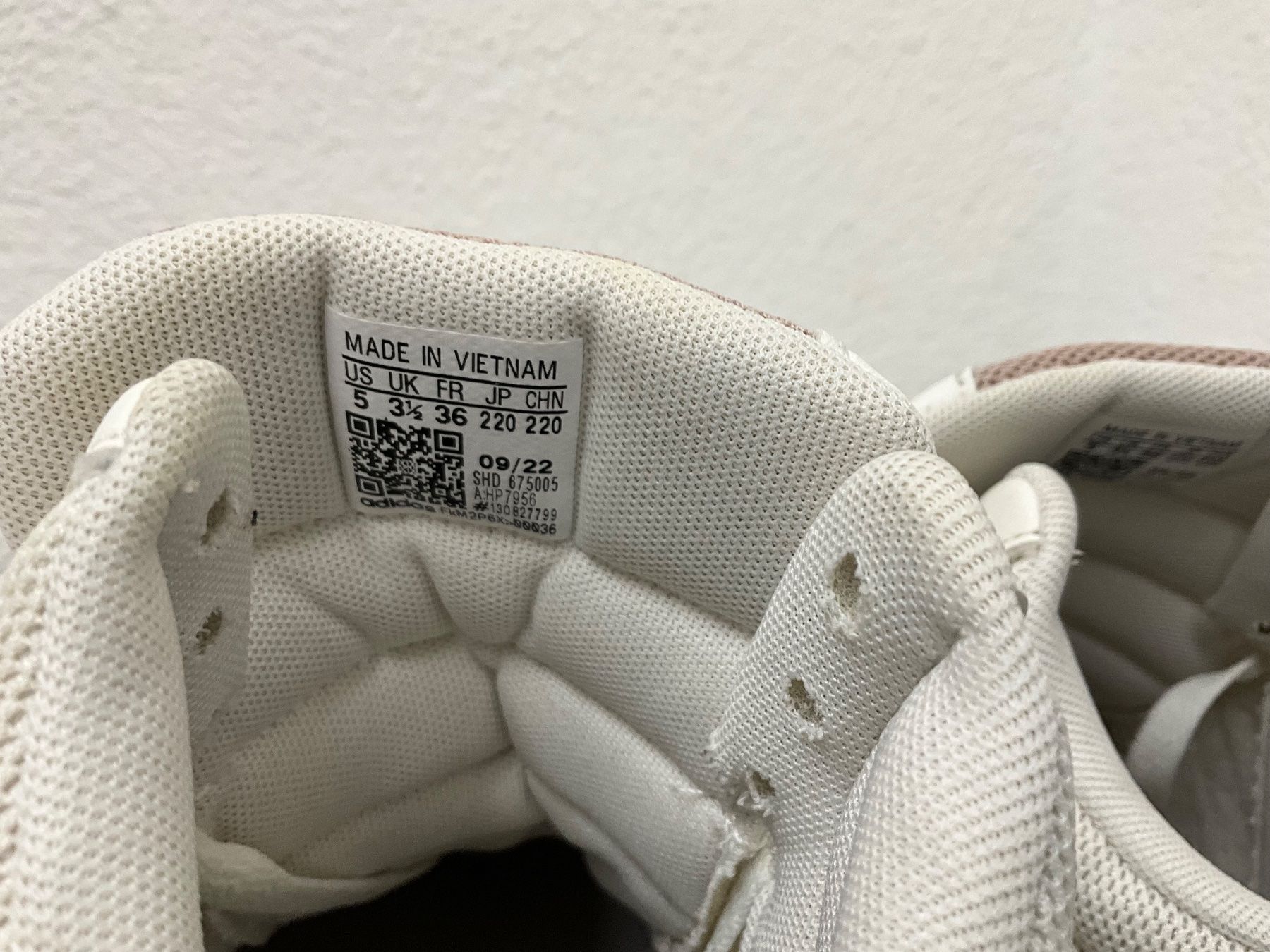 Adidas Damenschuhe: Adidas Hoops 3.0 MID Classic Sneaker Damen Gr.36 – Gebraucht aus Siebnen von mac_8tmv 4