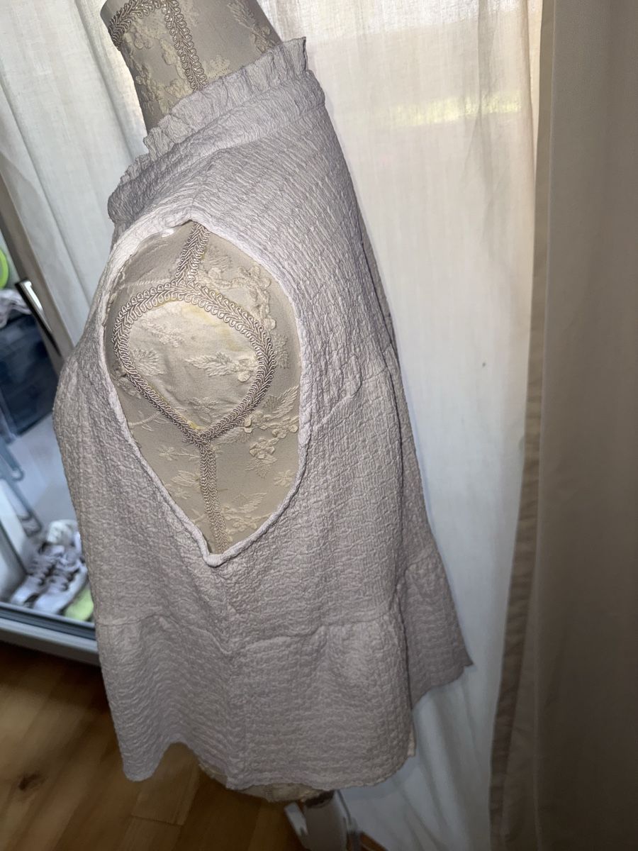 Camicette: Blusen/top – Nuovo (secondo la descrizione) da Itingen venduto da jessi811 1
