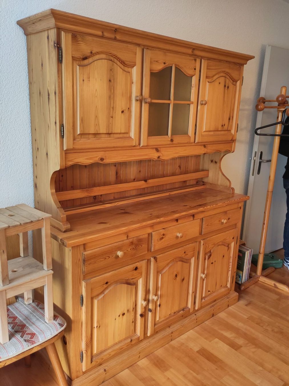 Credenze: Klassisches Buffet aus Holz gebraucht – Usato da Winterthur venduto da Kelun_las 1