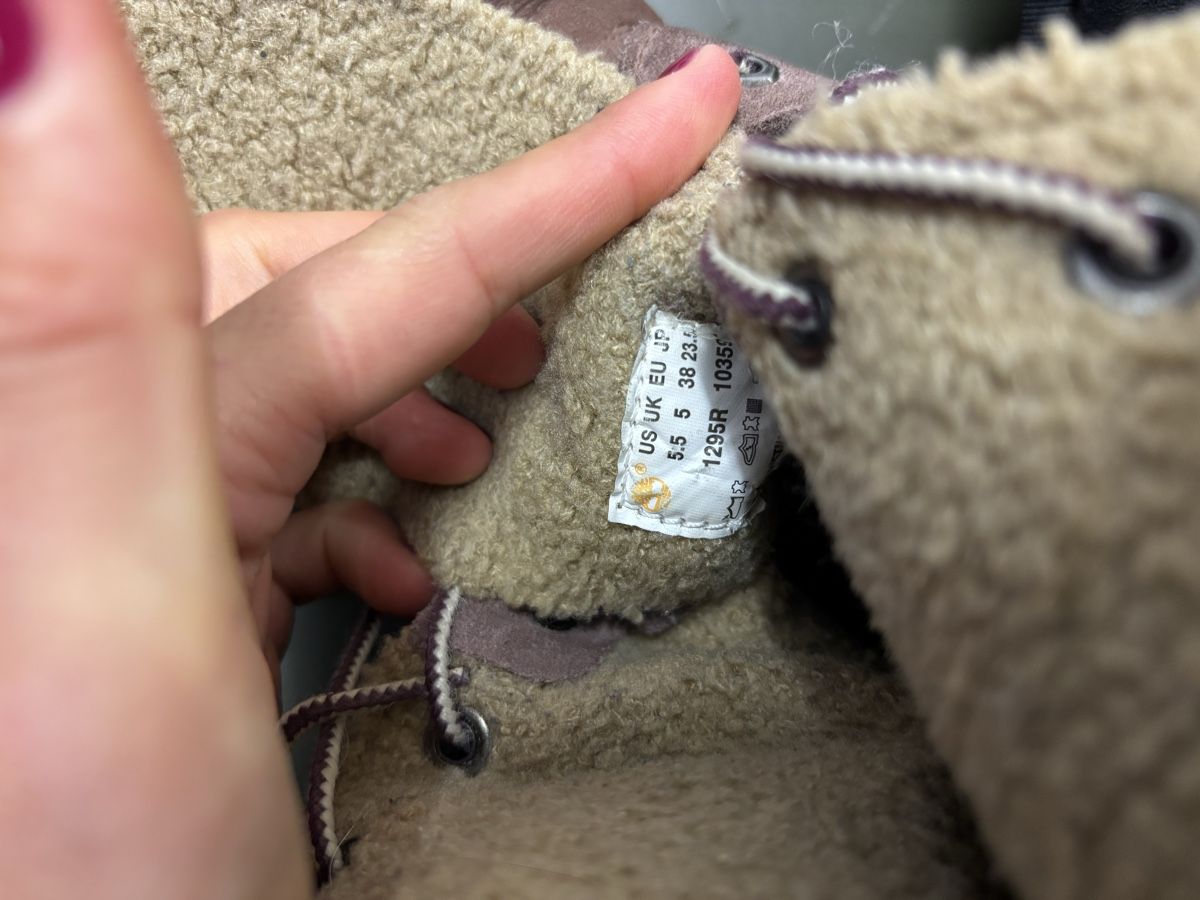 Timberland Scarpe da donna: Stiefel braun Timberland – Usato da Pfäffikon ZH venduto da Coffee44 3