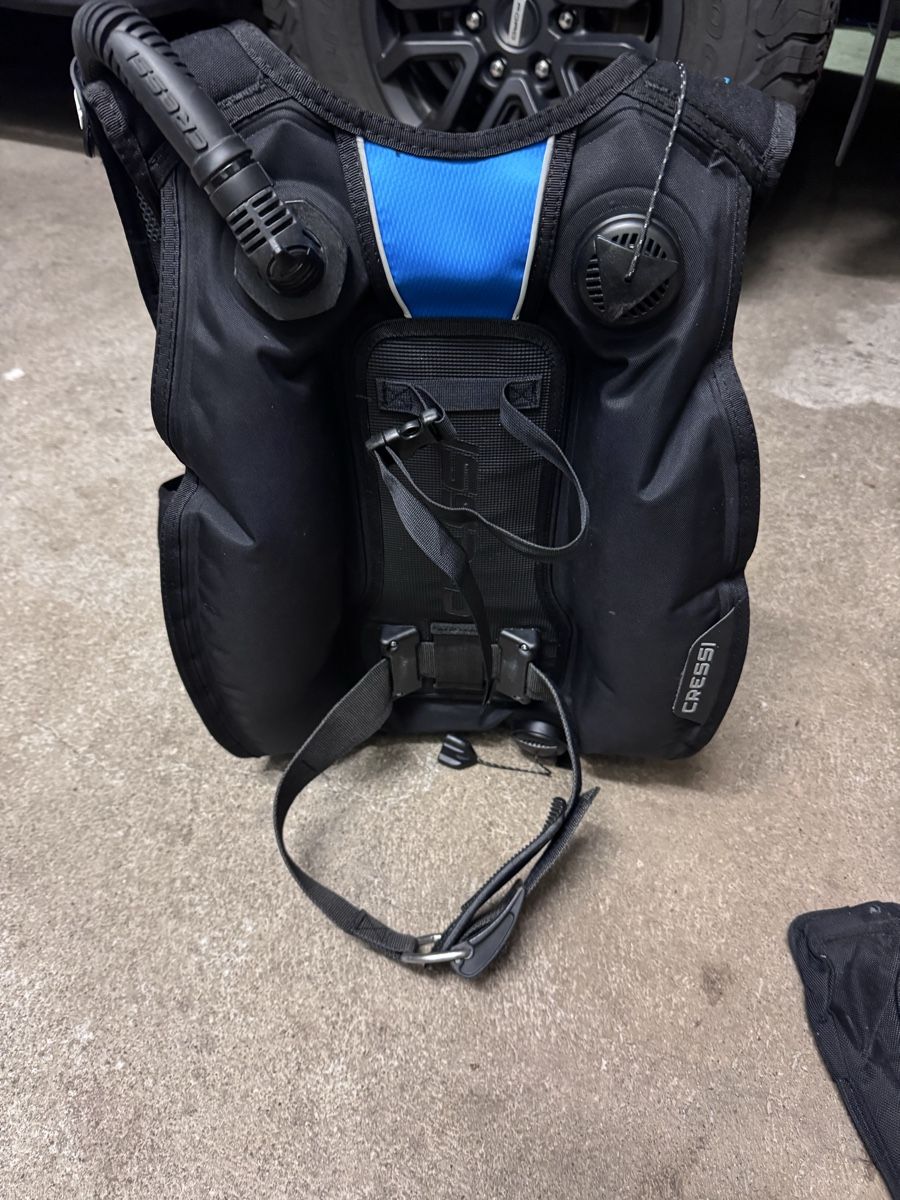 Cressi Mute per immersioni: Cressi Elettra Tarierjacket – Usato da Winterthur venduto da disiz 3