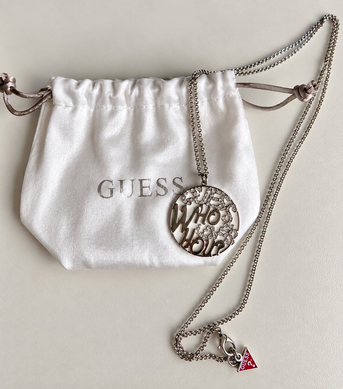 Guess Catenine: GUESS sautoir – Nuovo (secondo la descrizione) da Mont-sur-Rolle venduto da Senna85