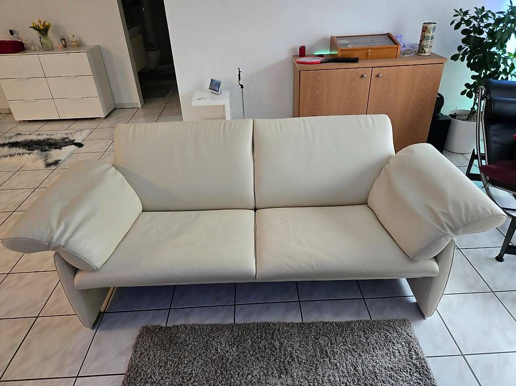 Divani: Hochwertiges Echtleder-Sofa 2-Sitzer cremeweiss – Usato da Feusisberg venduto da ale_7bs2 1