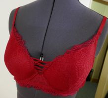 Edles Dessous-Set in Rot