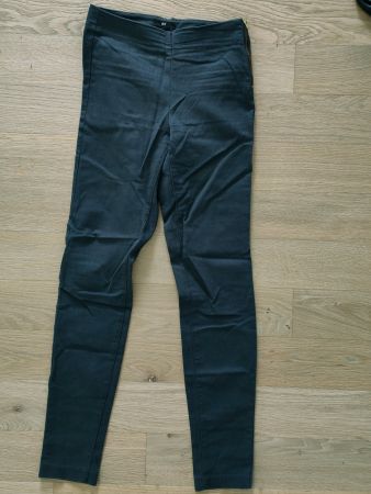 Trendige H&M Damenhose - Größe 34