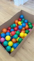 Spielbälle mit vielen Farben sehr guter Zustand