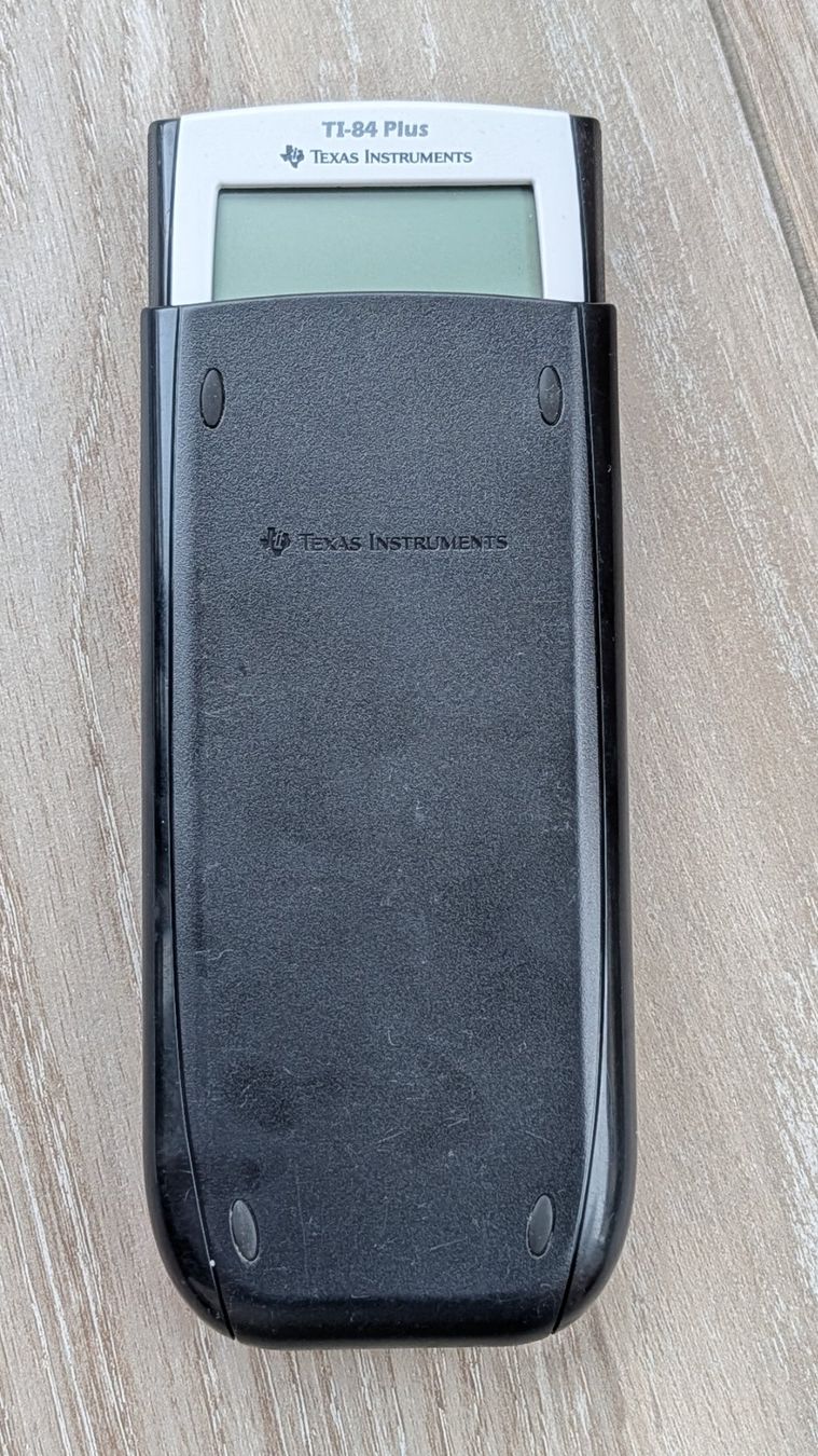 Texas Instruments Calculatrices: Complete Texas Instruments TI-84 Plus Graphing Calculator – Neuf (Voir description) à Cully par tholome 2