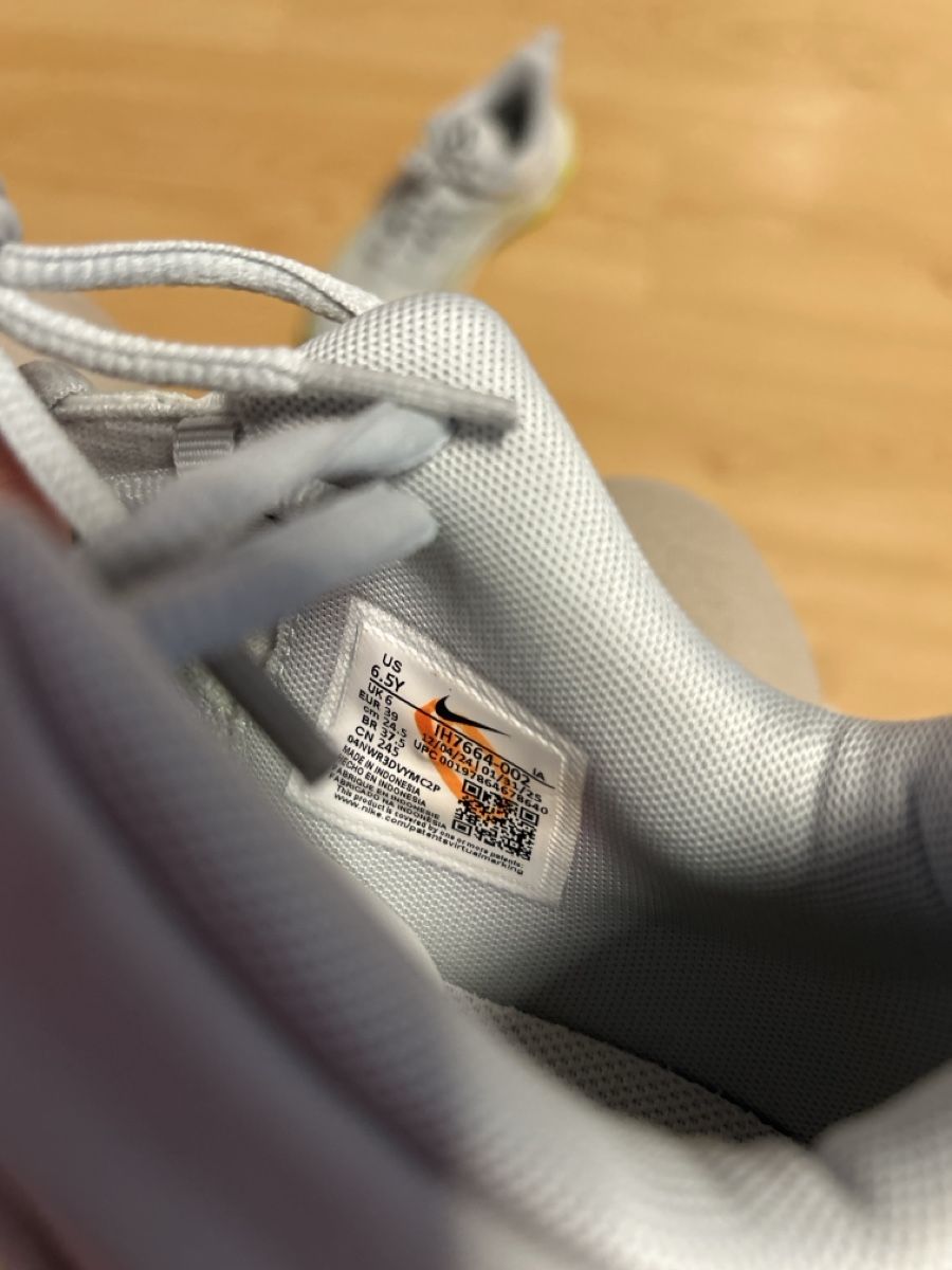 Nike Scarpe da uomo: Chaussures Nike Giannis Immortality 4 Taille 39 – Nuovo (secondo la descrizione) da la chaux-de-fonds venduto da swann88 3