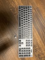 Dell Wireless Tastatur silber neuwertiger Zustand