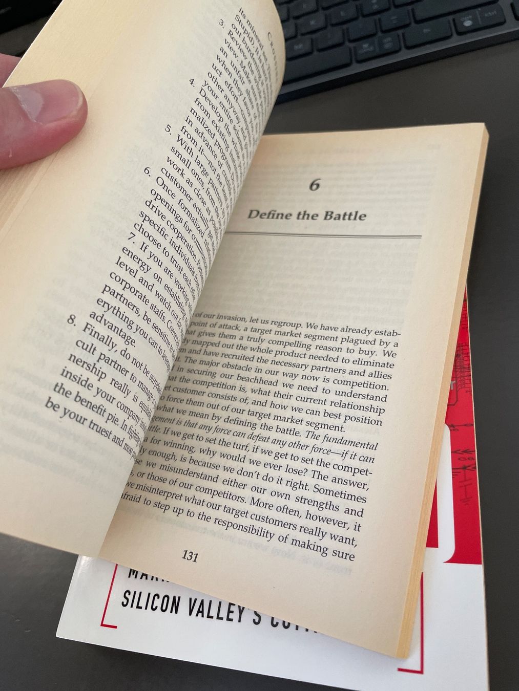 Libri: Crossing the Chasm / Inside the Tornado – Nuovo (secondo la descrizione) da Genève venduto da Haciend4 3