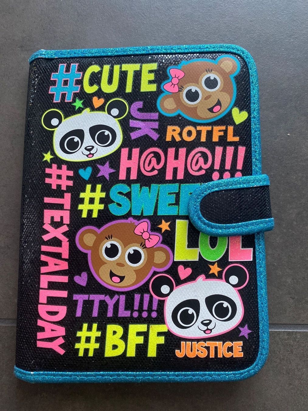 Protezioni & Imbottiture: Protège cahier ou iPad mini – Nuovo (secondo la descrizione) da Delémont venduto da Ma_LoU.01