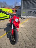 Ducati Hypermotard 796, rot, Frisch ab MFK
