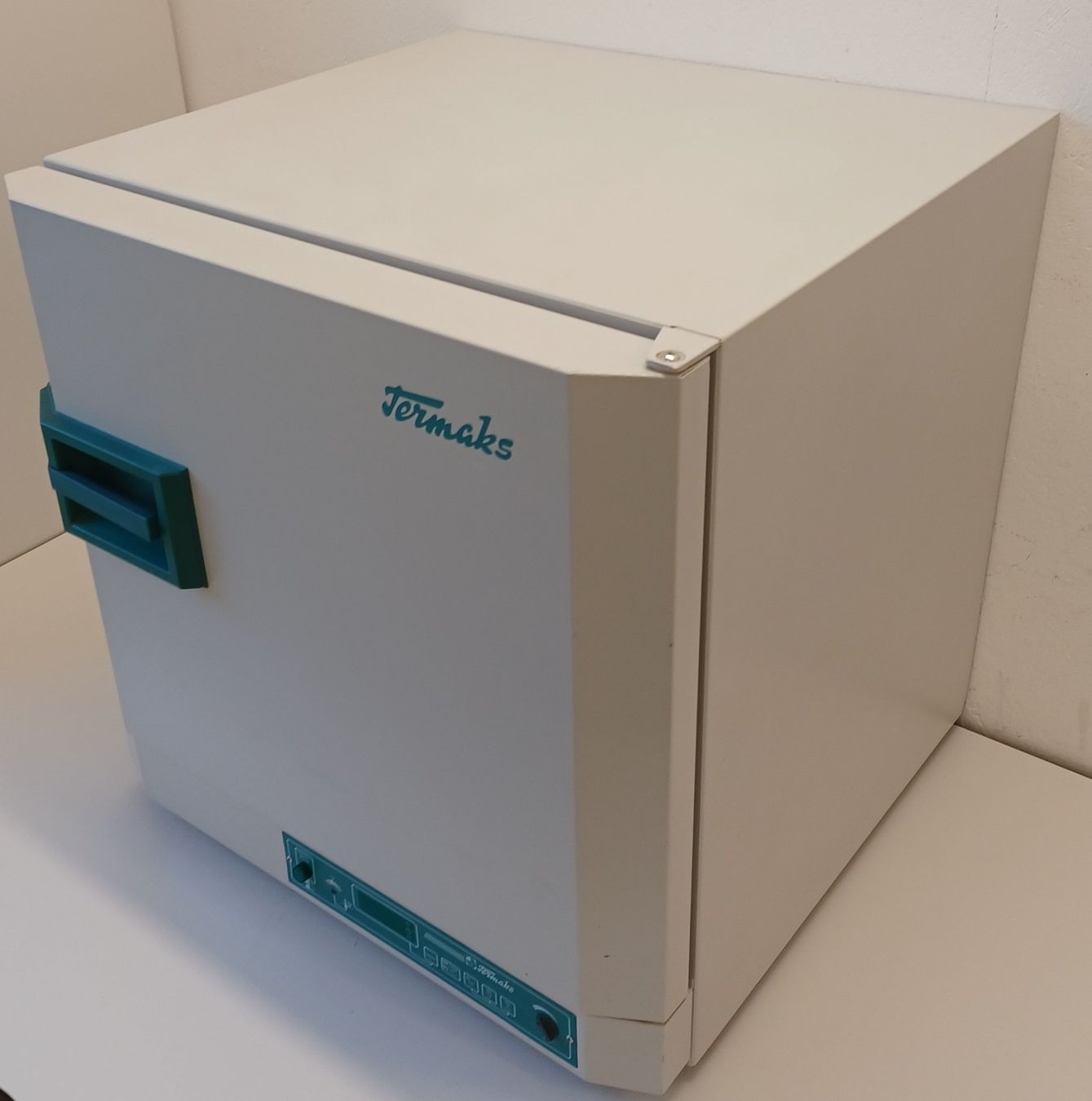 Laborzubehör: Termaks TS 8056 Drying/Heating cabinet. – Gebraucht aus Niederdorf von LeptonAG_Labor